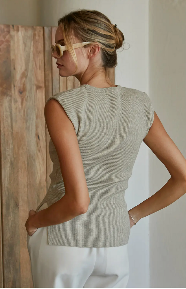 Sleeveless Power Shoulder Basic Top