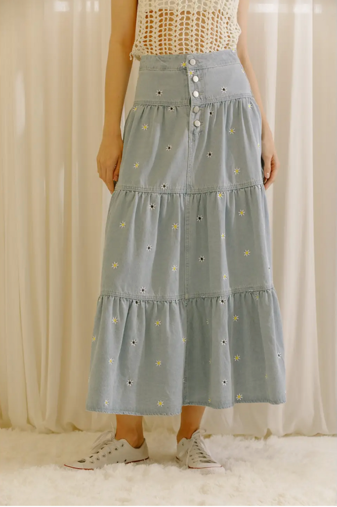 
            
                Load image into Gallery viewer, Embroidered Daisy Denim Maxi Skirt
            
        