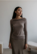 Effortlessly Easy Elegance Top