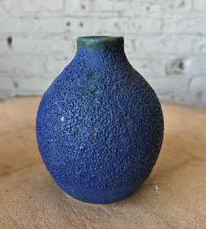 
            
                Load image into Gallery viewer, Ara Crater Vase -  Very Peri
            
        