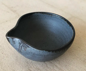 
            
                Load image into Gallery viewer, Luna Pouring Bowl
            
        