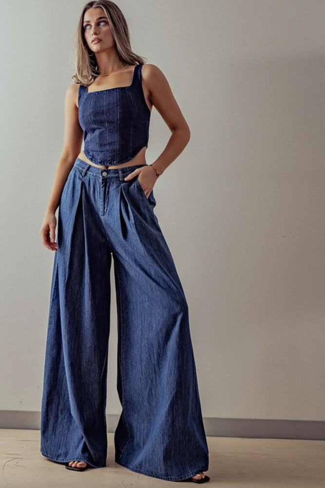 
            
                Load image into Gallery viewer, Wide Leg Pleated Denim Jeans
            
        